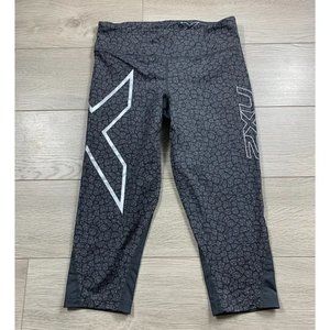 2XU Grey Compression 3/4 Length Crop Leggings